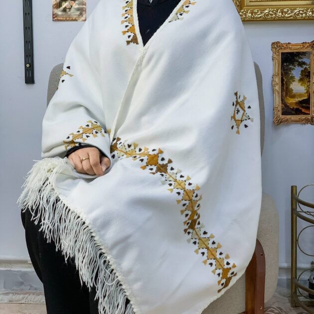 Cape Traditionnel Laine Haut Qualitè Pour Femme | شال صوف طبيعي صنع يدوي % 100